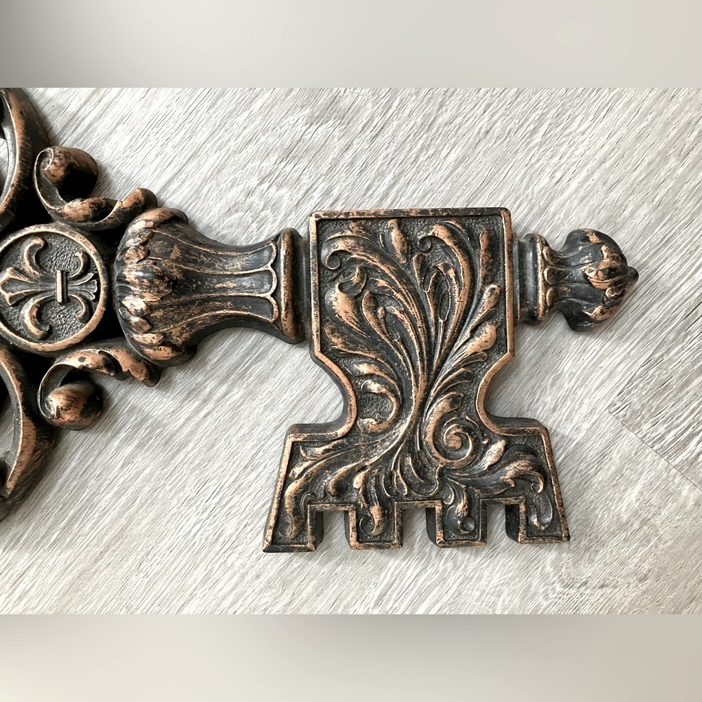 Vintage Syroco / Dart Gold Skelton Key Wall Decor Set Of 2 Lion Fleur De Lis - Picture 9 of 11